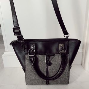 Danielle Nicole CrossBody Bag